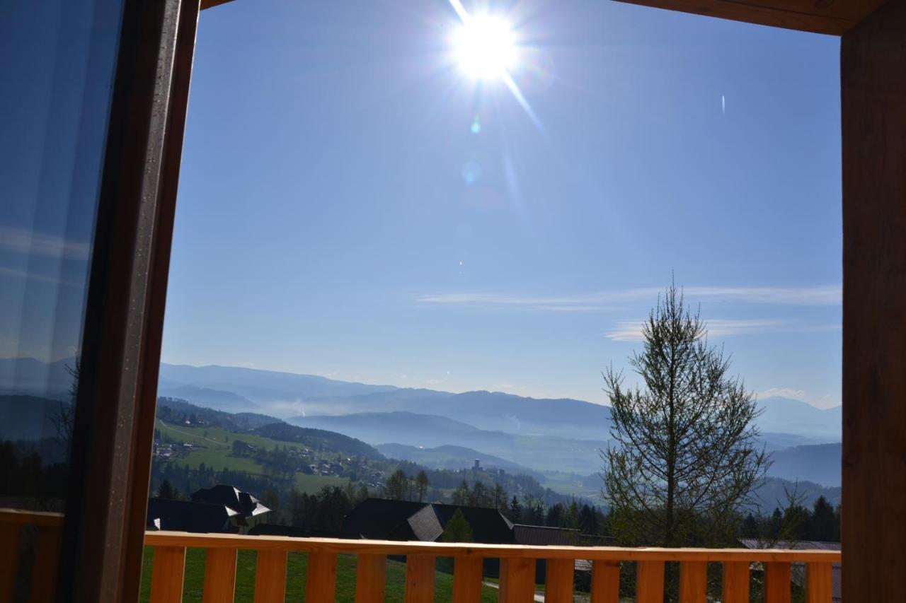 Liebenfels Hochleben-Chalets Am Erlebnisbauernhof Steinerhof מראה חיצוני תמונה