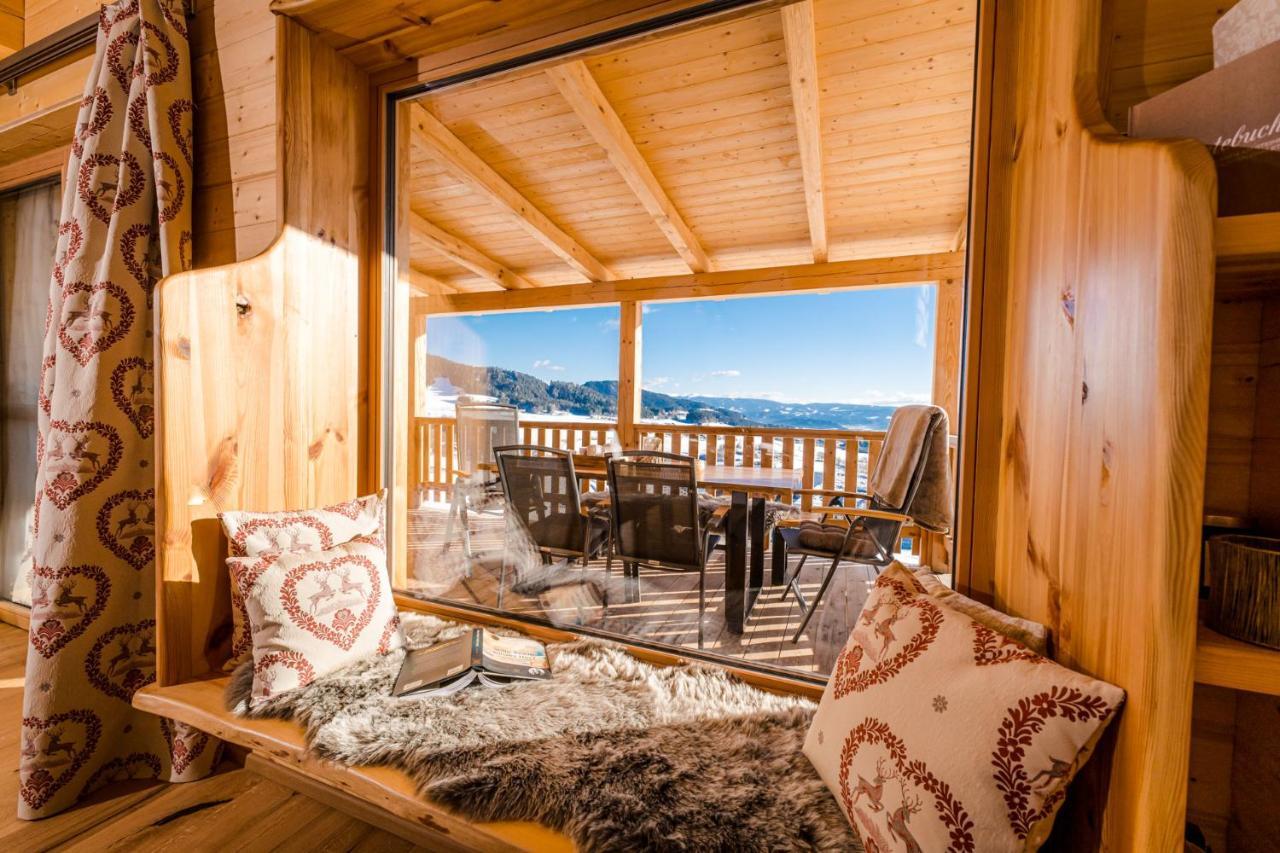 Liebenfels Hochleben-Chalets Am Erlebnisbauernhof Steinerhof מראה חיצוני תמונה