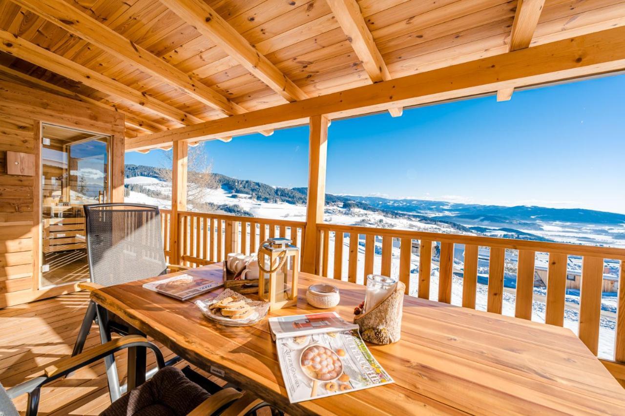 Liebenfels Hochleben-Chalets Am Erlebnisbauernhof Steinerhof מראה חיצוני תמונה